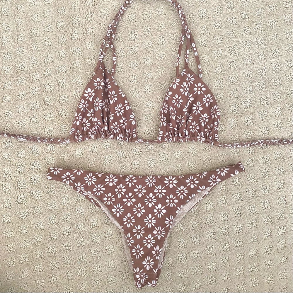 acacia daisy block set